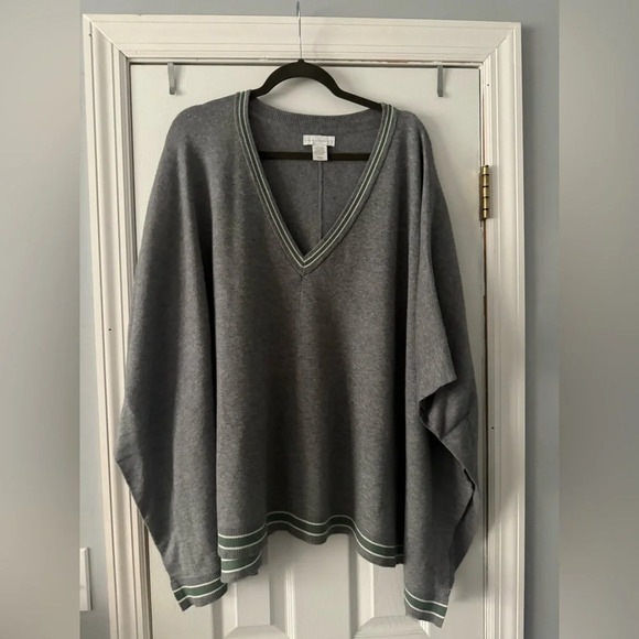 House Of Harlow 1960 Poncho One Size Gray V Neck Green Stripe Sweater soft - Picture 1 of 3